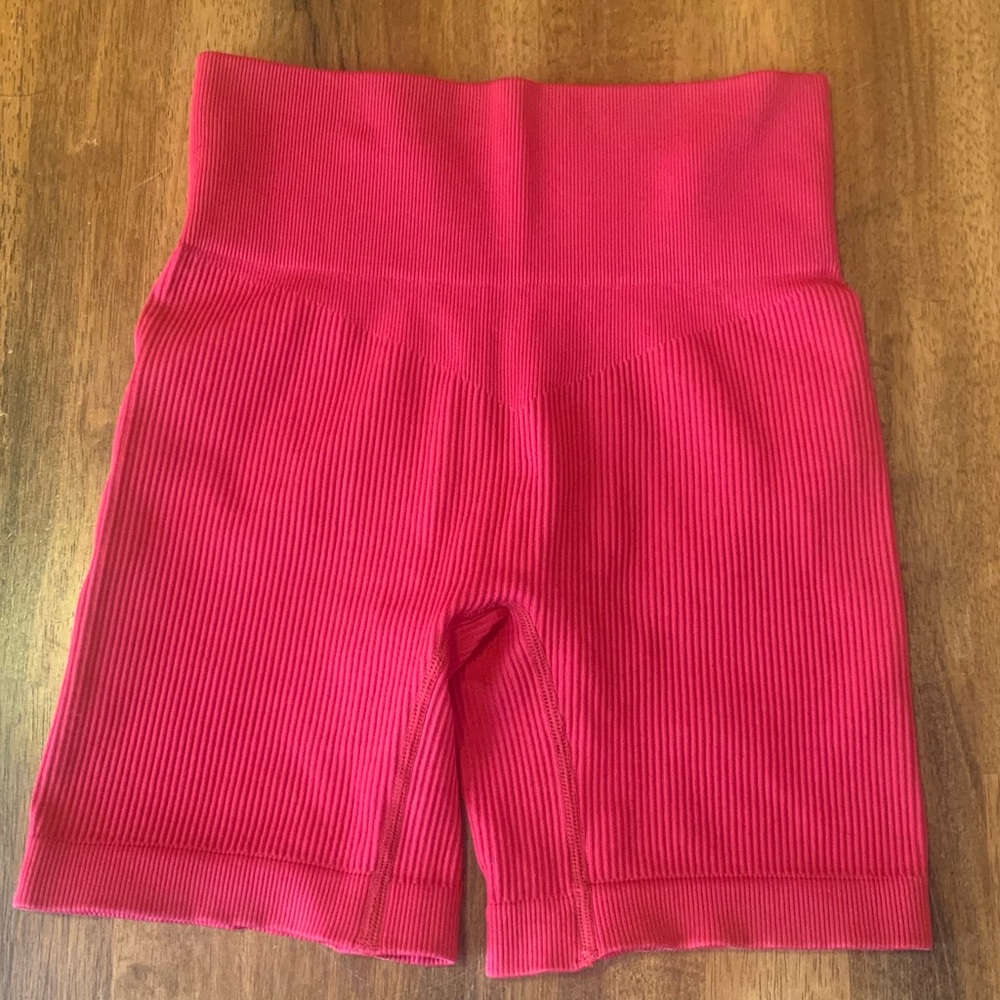 Dance Shorts Small Red Women's High-Waisted Ribbed Athletic